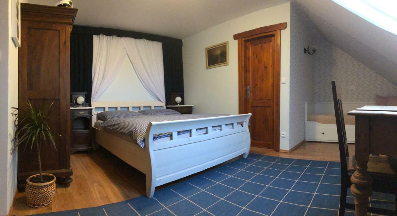 Penzion Primase Dolni Vestonice Exteriör bild